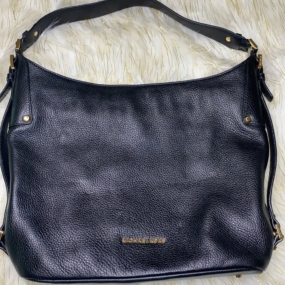 Michael Kors- Bedford Black Pebbled Shoulder Bag